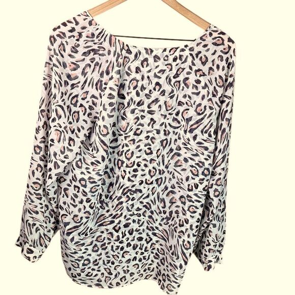CAbi LeopardTunic Blouse - Picture 3 of 7